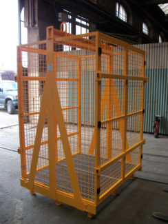 CAGE DE MANUTENTION
