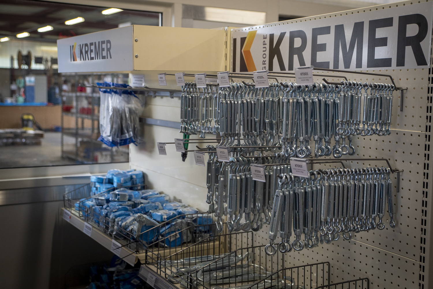 10 000 références en stock